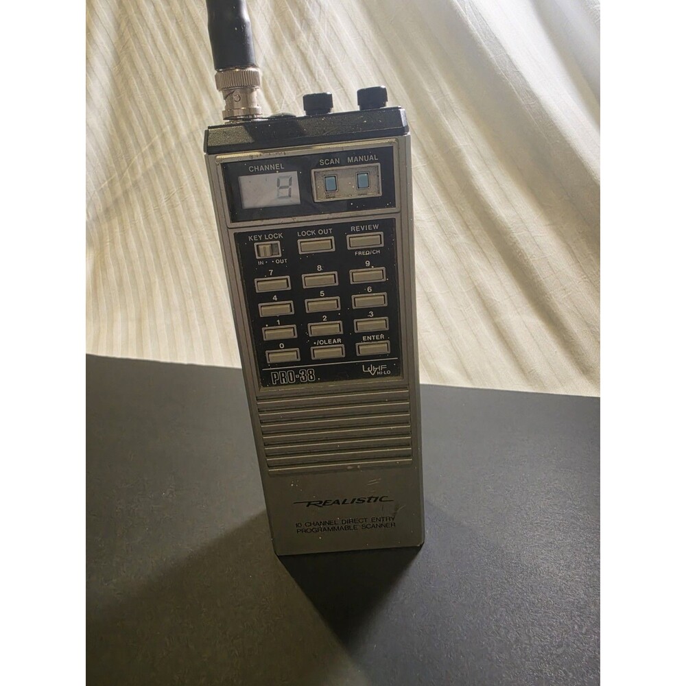 Realistic PRO-38 10 Channel Direct Entry Programmable Scanner Receiver Vintage